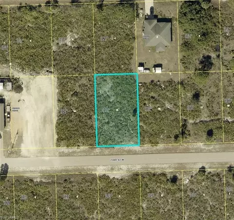 2908 73rd St W, Lehigh Acres, FL 33971