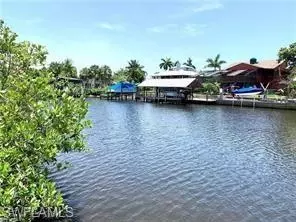 3200 Stabile Rd, Saint James City, FL 33956