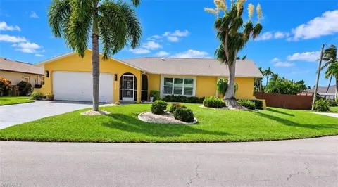 5214 Willow Ct, Cape Coral, FL 33904