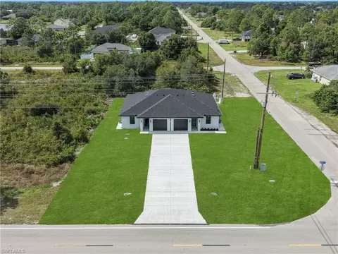 470 Bell Blvd S, Lehigh Acres, FL 33974