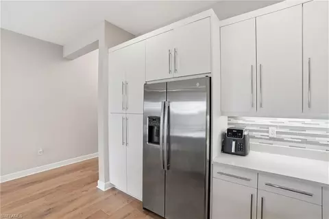 Kitchen - 11394 Jacaranda Dr, Naples, FL 34120 photo 3 of 7