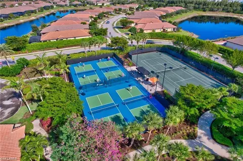 View/Area - 8461 Sevilla Ct, Naples, FL 34114 photo 5 of 6
