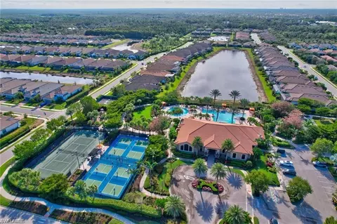 View/Area - 8461 Sevilla Ct, Naples, FL 34114 photo 4 of 6