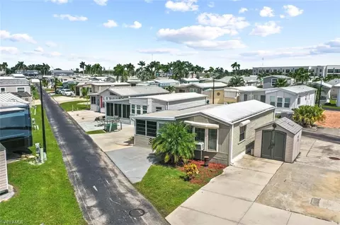 11641 Cardiff Dr, Fort Myers, FL 33908