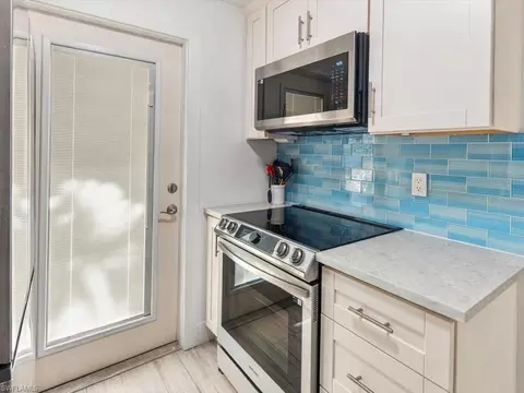 Kitchen - 604 12th Ave S #604, Naples, FL 34102 photo 2 of 2