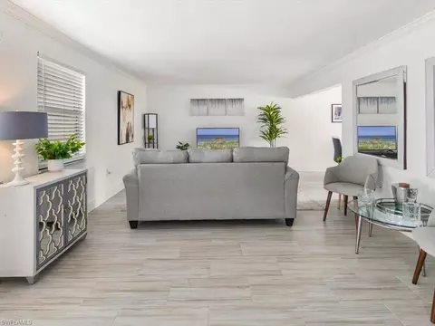 Living - 604 12th Ave S #604, Naples, FL 34102 photo 2 of 4