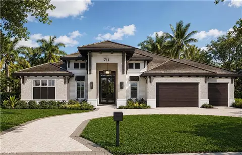 711 Ketch Dr, Naples, FL 34103