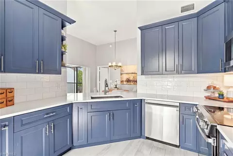 Kitchen - 637 Beachwalk Cir #E202, Naples, FL 34108 photo 3 of 4