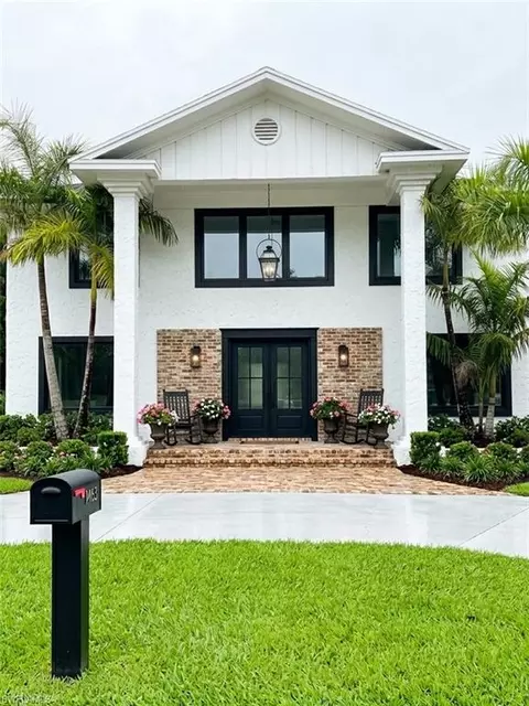 1462 Alhambra Dr, Fort Myers, FL 33901