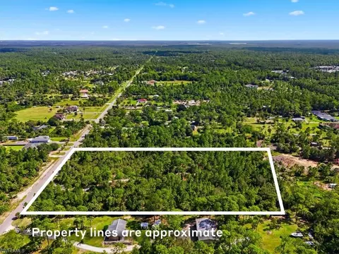 4 Th Ave NE, Naples, FL 34120 photo 2