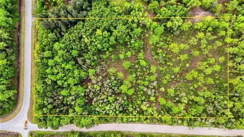 Sanctuary Rd, Naples, FL 34120 photo 2