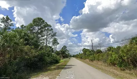 37 Th Ave NE, Naples, FL 34120 photo 3