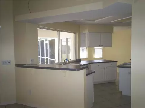 274 Zane Ave, Sebastian, FL 32958 photo 4