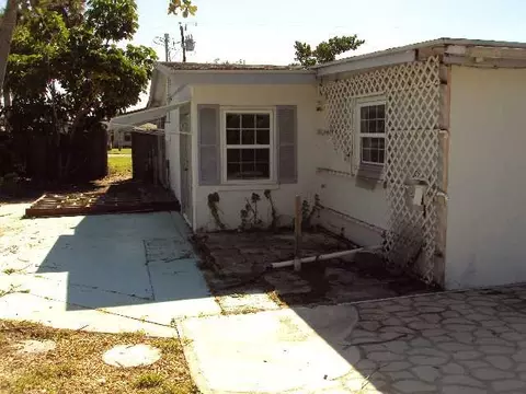 5780 Garretts Rd, Micco, FL 32976 photo 9