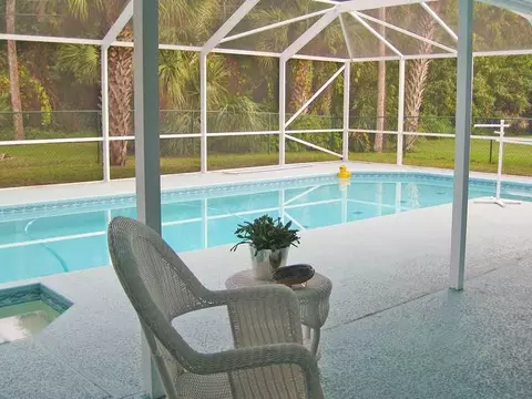 3060 Par Dr, Vero Beach, FL 32960 photo 1