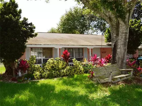 1051 35th Ave, Vero Beach, FL 32960 photo 2