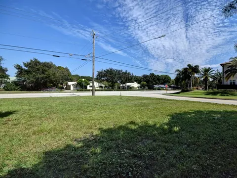 3835 20th St, Vero Beach, FL 32960 photo 3