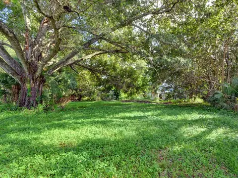 3835 20th St, Vero Beach, FL 32960 photo 6
