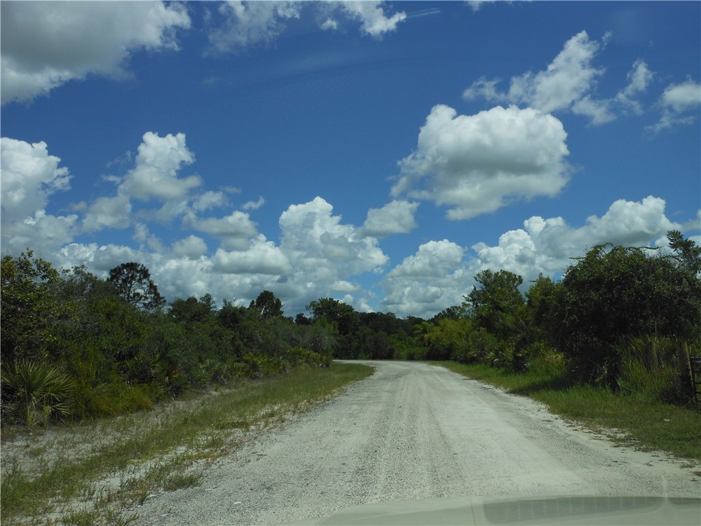 5714 Tropical Ave, Okeechobee, FL 34972 photo 9