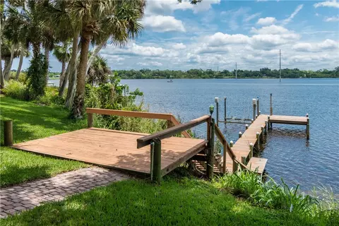 3575 Heather Ln, Micco, FL 32976 photo 4