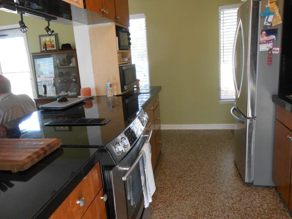 9831 Riverview Dr, Micco, FL 32976 photo 5