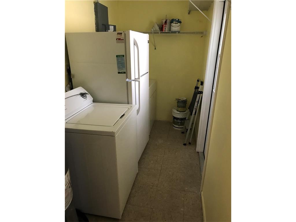 2405 Delaware Dr, Melbourne, FL 32935 photo 2