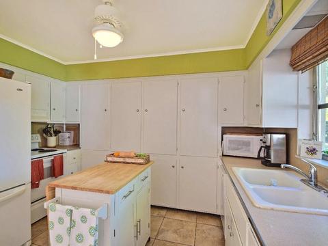 9585 Riverview Dr, Micco, FL 32976 photo 10