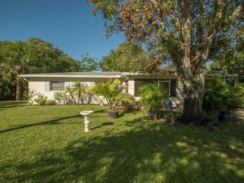 9585 Riverview Dr, Micco, FL 32976 photo 23
