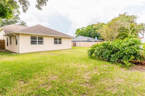 3627 Whisperwood Cir, Melbourne, FL 32901 photo 3
