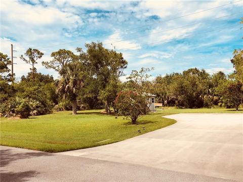 9625 Hibiscus Ave, Micco, FL 32976 photo 4