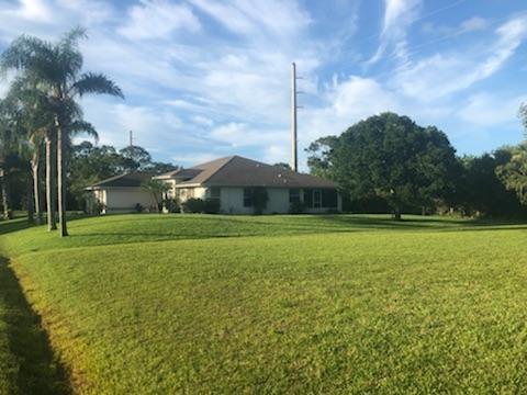 9625 Hibiscus Ave, Micco, FL 32976 photo 3