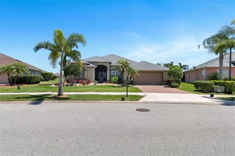 5054 Pinot St, Rockledge, FL 32955 photo 3