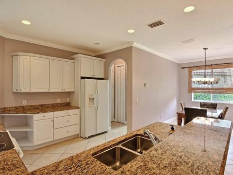 4190 E 16th Sq, Vero Beach, FL 32967 photo 8
