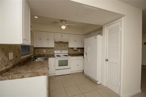 848 Damask St NE, Palm Bay, FL 32905 photo 8