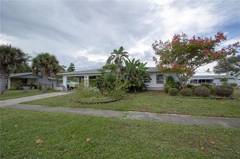 848 Damask St NE, Palm Bay, FL 32905 photo 3