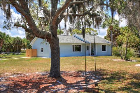 9840 Fleming Grant Rd, Micco, FL 32976 photo 2