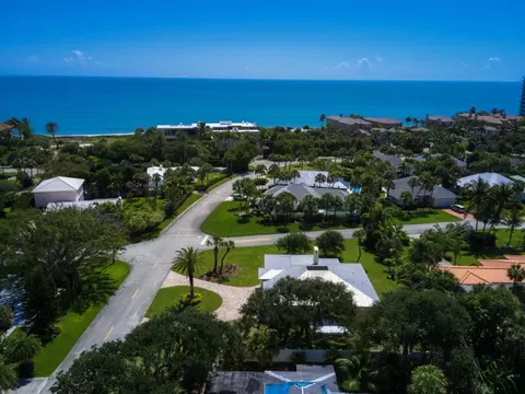 3635 Eagle Dr, Vero Beach, FL 32963 photo 5