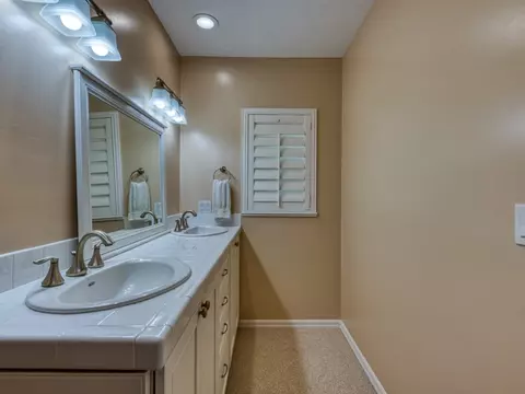 3635 Eagle Dr, Vero Beach, FL 32963 photo 13