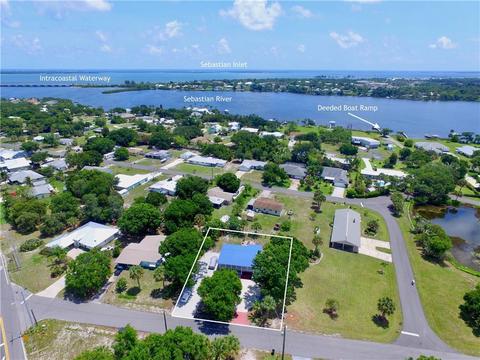 9807 Pine St, Micco, FL 32976 photo 3