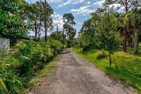 8585 Fleming Grant Rd, Micco, FL 32976 photo 4