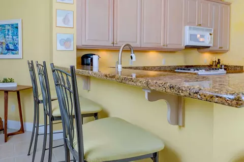 9034 Castle Harbour Cir, Vero Beach, FL 32963 photo 6