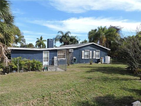 9812 Pine St, Micco, FL 32976 photo 6
