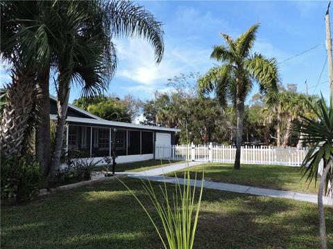 9812 Pine St, Micco, FL 32976 photo 7