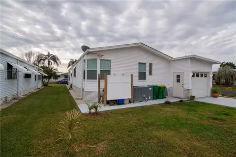100 Hydrangea Ct, Barefoot Bay, FL 32976 photo 33