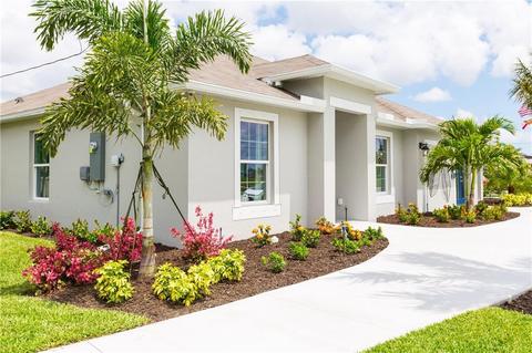 413 Fleming St, Sebastian, FL 32958 photo 1