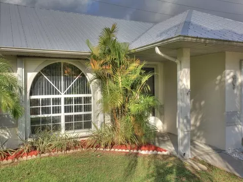 9632 Honeysuckle Dr, Micco, FL 32976 photo 5