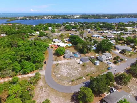 3713 Lakeview Dr, Micco, FL 32976 photo 7