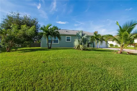 841 Beard Ave, Sebastian, FL 32958 photo 3