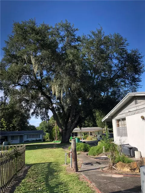 812 SE 11th St, Okeechobee, FL 34974 photo 2