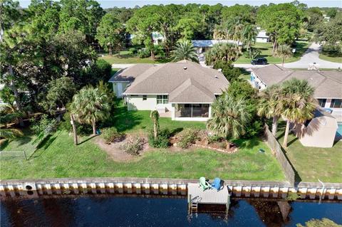 667 Wimbrow Dr, Sebastian, FL 32958 photo 5